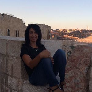 Meet your Posher, Orit